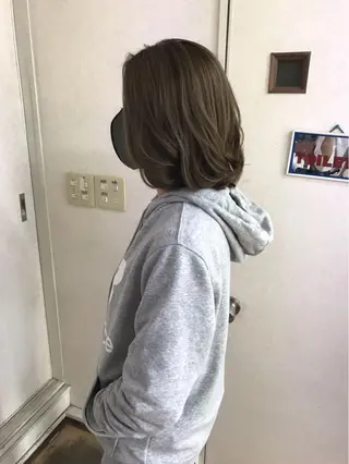 ミディアム カラー パーマ 三輪 太一のヘアスタイル