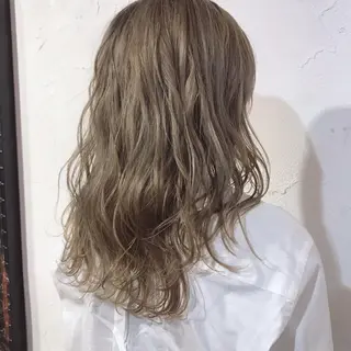 セミロング ナカオ ヤストシのヘアスタイル