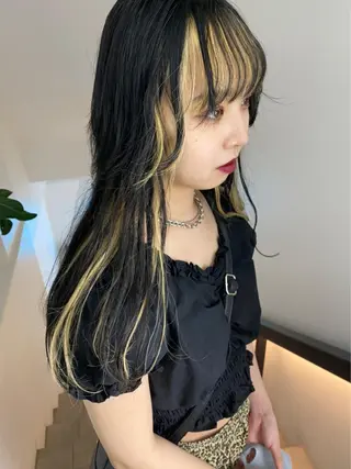 カラー 🎀ボブ+ハイトーン シュカ👶🏻のヘアスタイル