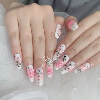 ネイル Queens テイのネイルデザイン