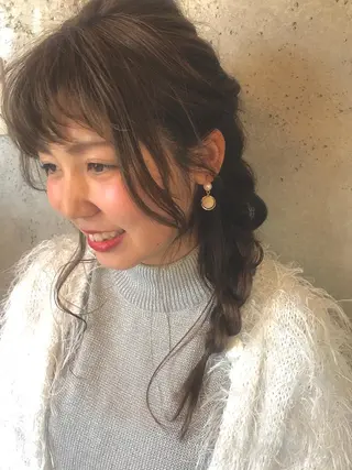 ロング ヘアアレンジ にった みずきのヘアスタイル