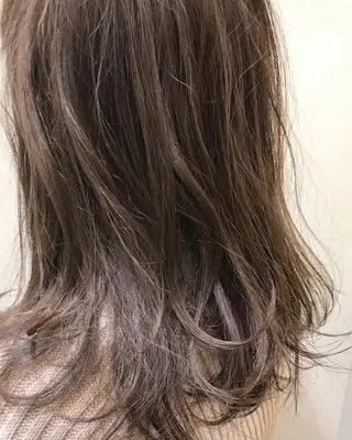 ミディアム カラー 🍋透け感カラー🍃 オリーブ🍐Kahoのヘアスタイル