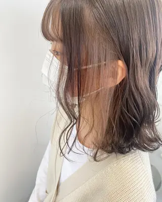 ミディアム デザイン🥇複雑履歴 ハイトーン特化のヘアスタイル