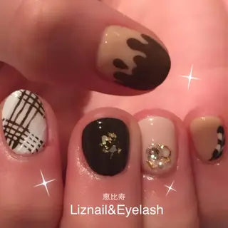 ネイル Rawr / saoriのネイルデザイン