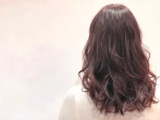 セミロング カラー ヘアアレンジ いしだ みさきのヘアスタイル