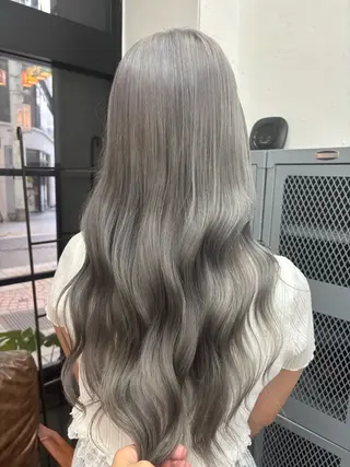 ロング ブリーチ透明感カラー 🍀mizuki🍀のヘアスタイル