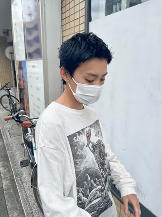 ショート メンズ 小関 仁晴のヘアスタイル