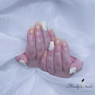 ネイル Flashy Nailsのネイルデザイン