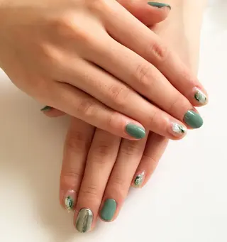 ネイル Elio 国泰寺のネイルデザイン