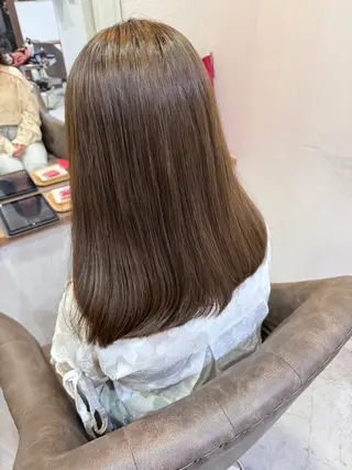 セミロング 神谷 亜結美のヘアスタイル