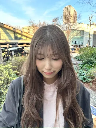 ロング カラー ヘーゼルベージュ/ 赤み消し/はるのヘアスタイル