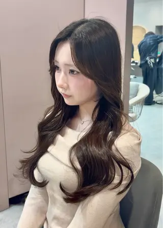 ロング 韓国レイヤー ☁️🫧森ハリス誠一のヘアスタイル