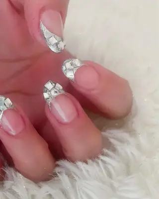 ネイル 🫧Lua.nail 🍒emuのネイルデザイン