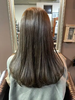 ロング カラー ｼﾉｻﾞｷ ｷﾅのヘアスタイル
