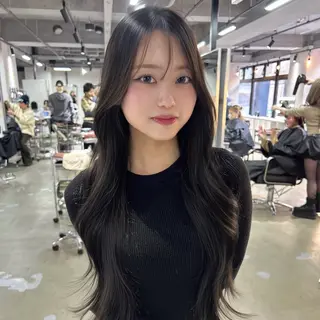 ロング ワンホンヘア/ 透明感カラー/ゆうとのヘアスタイル