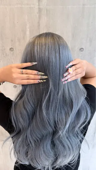 ロング ハイトーンカラー✨️ 艶カラー特化Amiのヘアスタイル