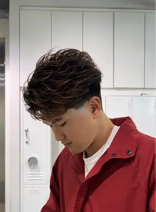 パーマ メンズ 夏果⭐︎fifth 天神 海外風パーマのヘアスタイル