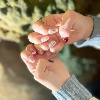 ネイル y-neil所属・y-neil | ニュアンスネイルのネイルデザイン