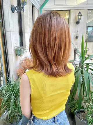 ミディアム カラー アオガミ （前髪顔周りカット）のヘアスタイル