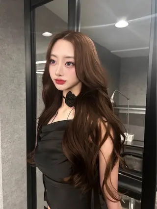ロング ヘアアレンジ LANDS Hitomiのヘアスタイル