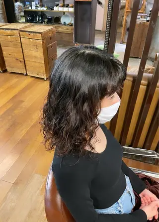 ミディアム パーマ ayaka |トレンドヘアのヘアスタイル