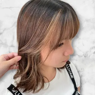 ミディアム カラー プルシールエクステ/ ハイトーン/ブリーチのヘアスタイル