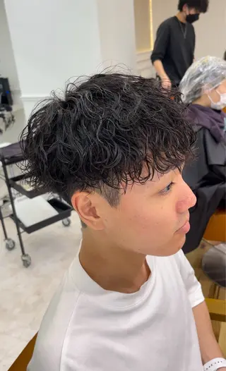 パーマ メンズ 波巻きスパイラル 近藤剛　浦和のヘアスタイル