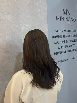 セミロング カラー ⚪️マナエ⚪️ ／学芸大学のヘアスタイル