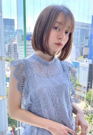 ミディアム レイヤー🤍 ベージュ🤍 聖奈のヘアスタイル