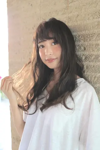 ミディアム 松島 涼花のヘアスタイル