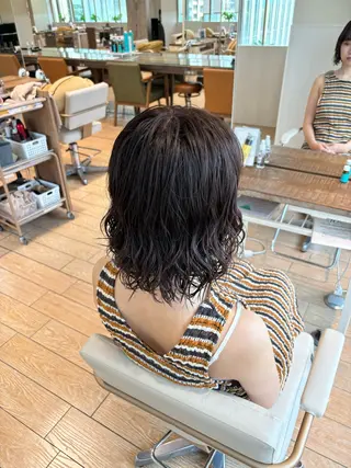 ミディアム カラー パーマ 髪質改善/ブリーチ なしカラー/菊池真稔のヘアスタイル