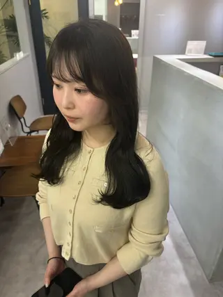 セミロング カラー きよはらちさき🍑 柔らかカラー🌱🫧のヘアスタイル
