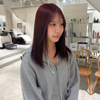 セミロング カラー 周東 芽依のヘアスタイル