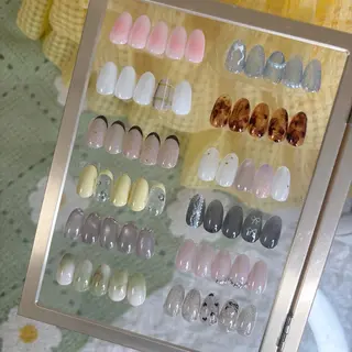 ネイル moi nail ˙⋆.˚のネイルデザイン