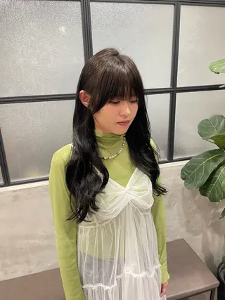 ロング カラー 佐藤 由依/水光カラーのヘアスタイル