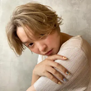 ショート カラー 朝倉 啓太のヘアスタイル