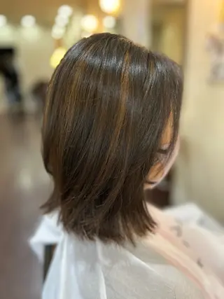ミディアム カラー 松田 佳純のヘアスタイル