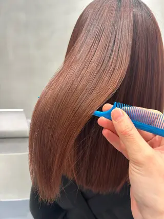 セミロング スパニスト 神山のヘアスタイル