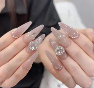 ネイル Lenie Nail Salonのネイルデザイン