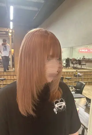 セミロング 神田 姫奈のヘアスタイル