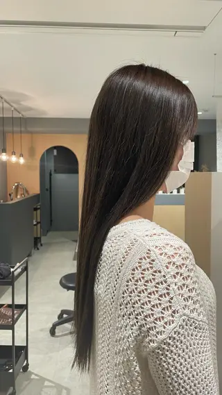 カラー 都築 菜美のヘアスタイル