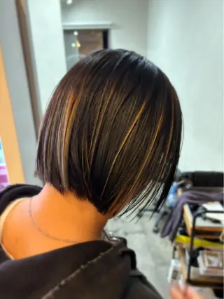 ショート カラー 白鳥 正孝のヘアスタイル