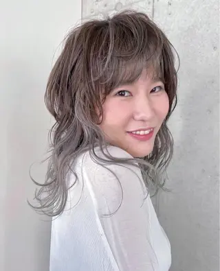 ミディアム カラー 派手髪デザインカラー ヒロカのヘアスタイル