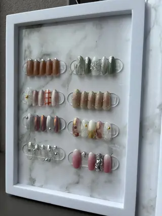 ネイル DEHARA MAKIKOのネイルデザイン