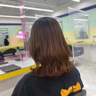 セミロング カラー ヘアアレンジ mai🍑暖色カラー /レイヤー💖のヘアスタイル