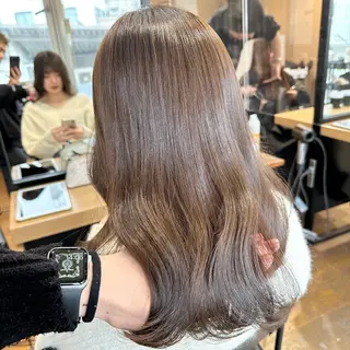 ミディアム カラー DAIKIベージュ 🍂レイヤーカットのヘアスタイル