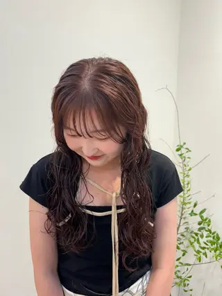 ロング カラー パーマ anna/ラフパーマ /くすみベージュのヘアスタイル