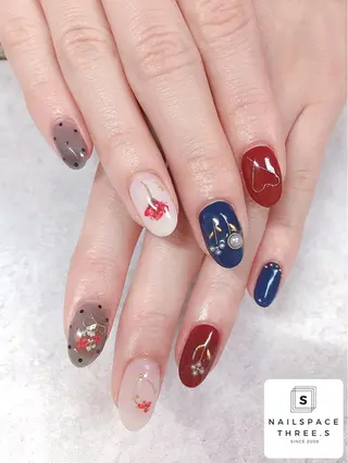 ネイル 坂田(山下) 澄香のネイルデザイン