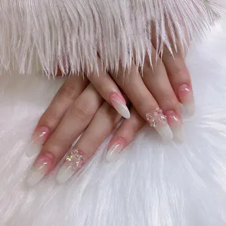 ネイル 🦋ネイルサロン ブラン🌈ゆりのネイルデザイン
