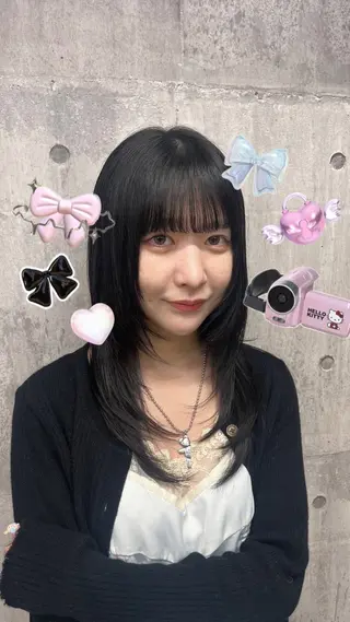 セミロング カラー ハイトーン/ゆるふわ 🧚𖥔ׁTOMO♡のヘアスタイル